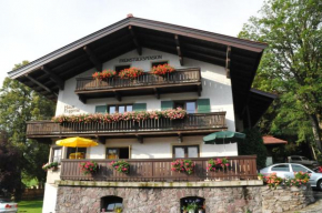 Отель Frühstückspension & Appartements Eugenie, Кицбюэль